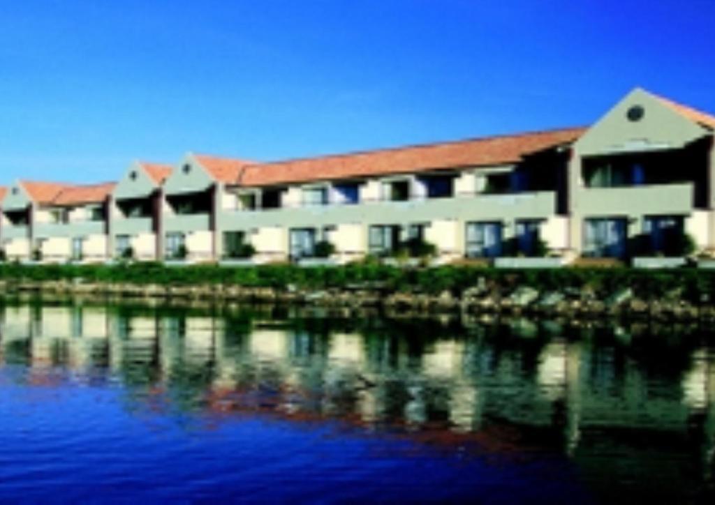 Apartments On The Waterfront Picton Exterior photo